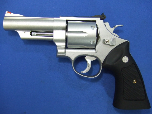 S&W M629　4インチ ステンレスHW | タナカ