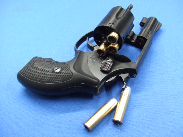 S&W M36 チーフスペシャル 6mmBB 2インチ ブラックABS Xカートリッジ | マルシン